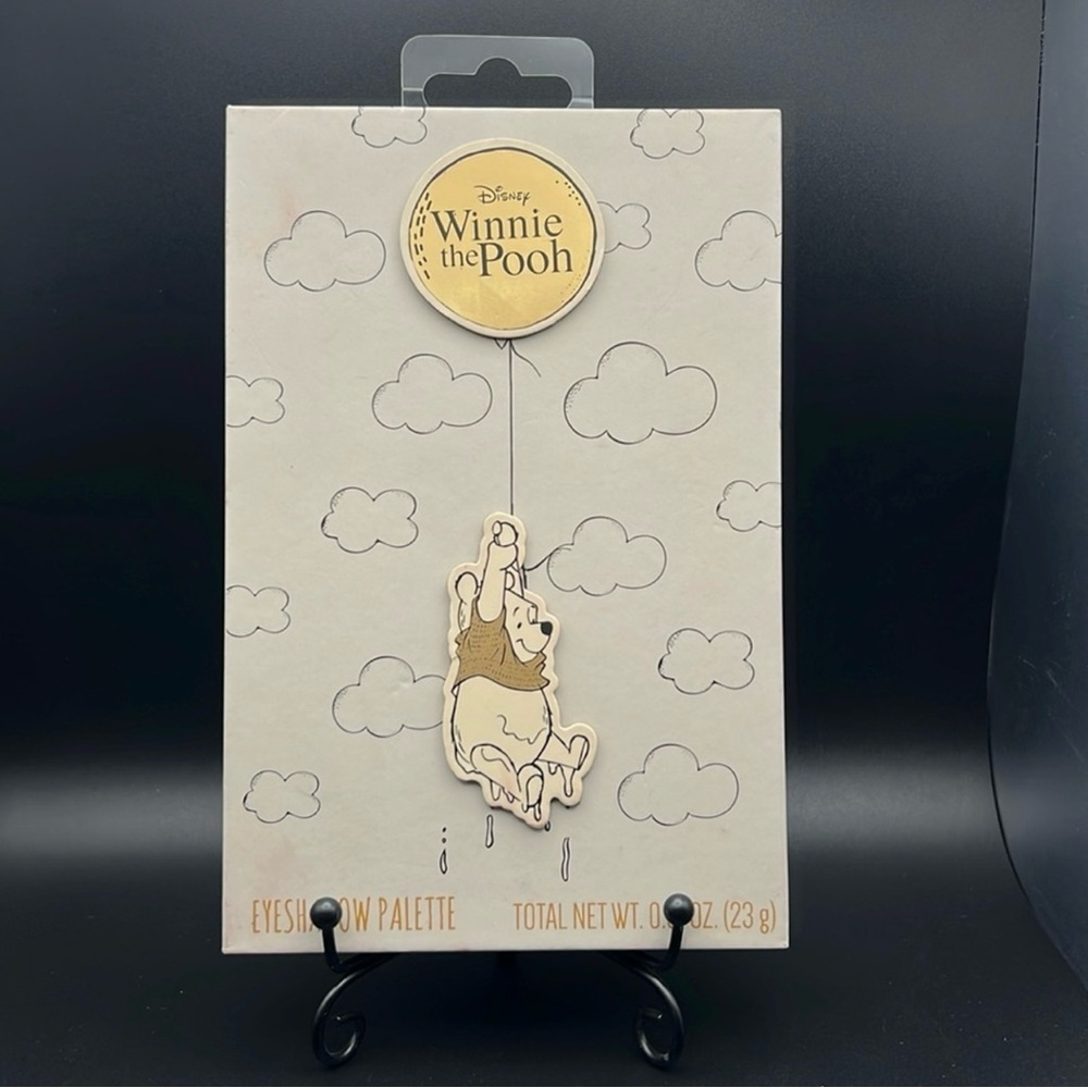 Winnie the Pooh Balloon Eyeshadow Palette